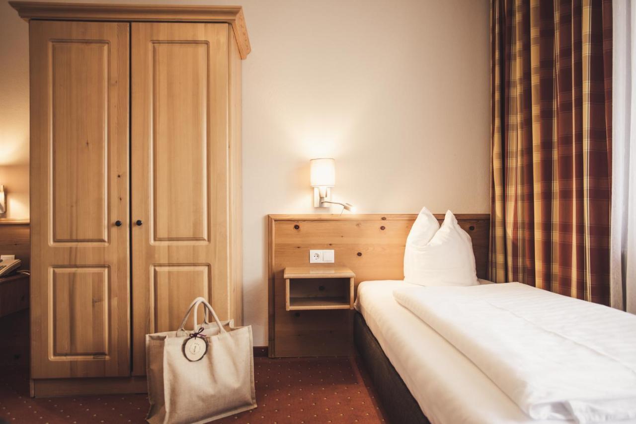 Hotel Johanna Mitten Im Oetztal Umhausen Luaran gambar