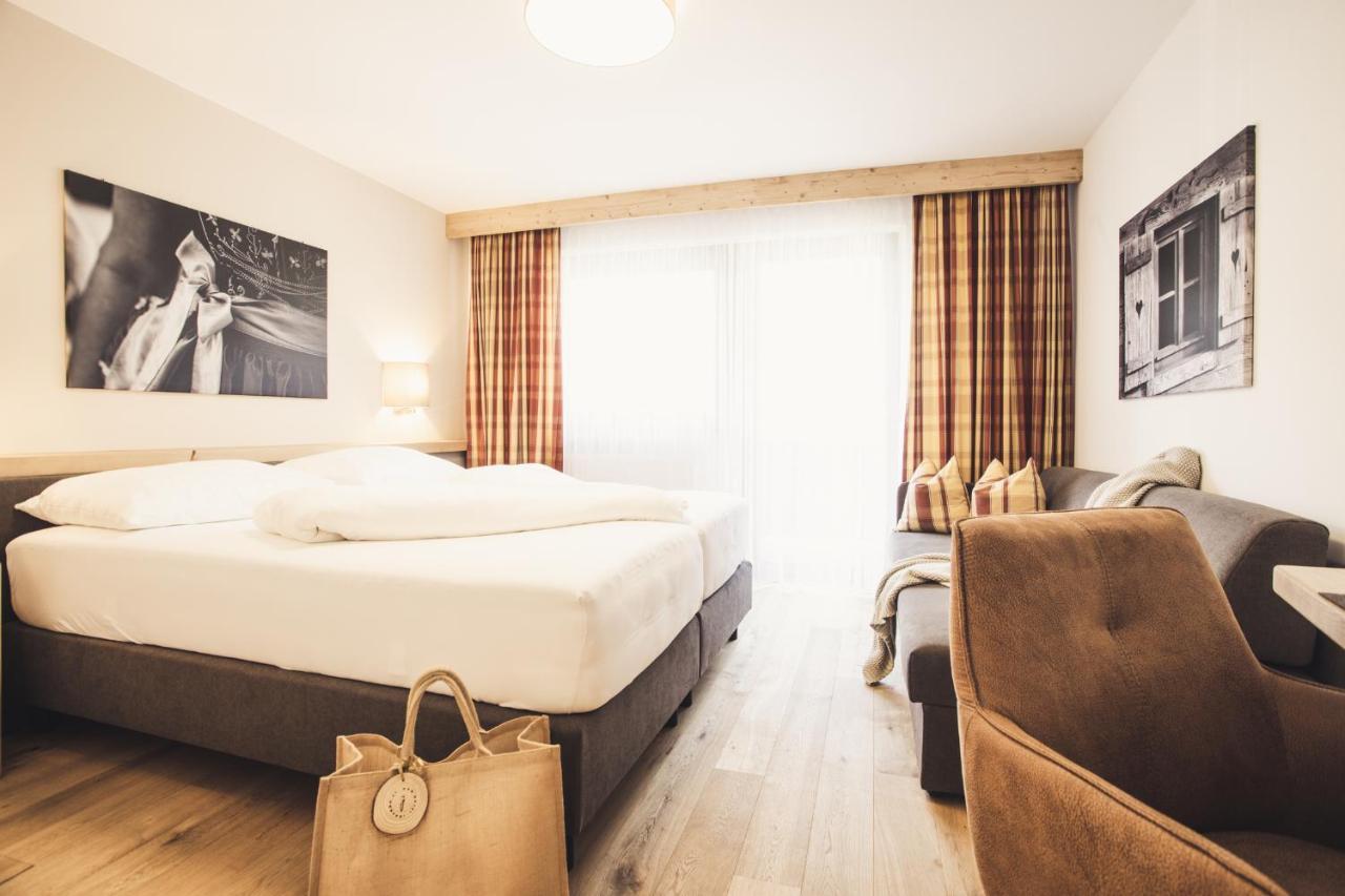 Hotel Johanna Mitten Im Oetztal Umhausen Luaran gambar